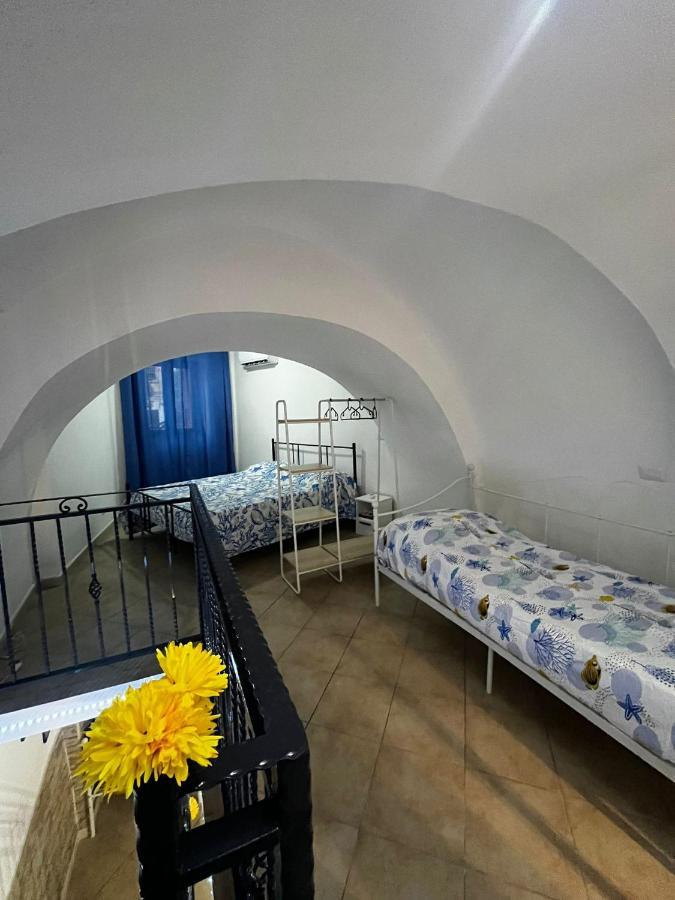 On Ciro Central House Наполи Екстериор снимка